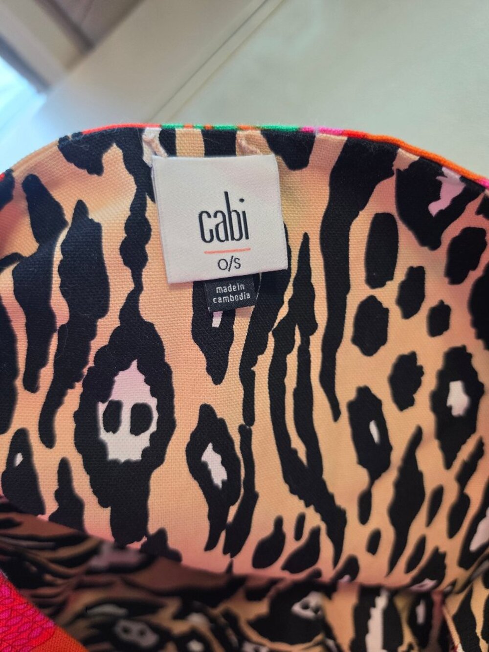 cabi Reversible Tote Bag — Jungle Leopard Print | Wild Side - Picture 7 of 14